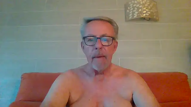 tuggy59 online show from May 29, 2026, 5:13 am