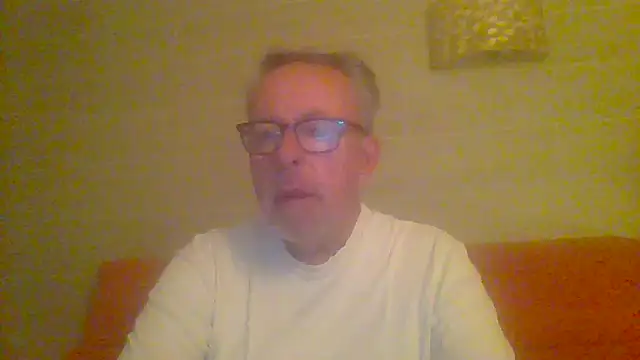 tuggy59 online show from May 2, 2026, 5:23 am