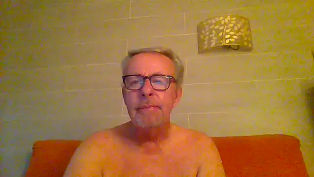 tuggy59 online show from June 27, 2026, 5:02 am