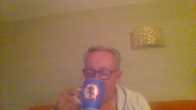 tuggy59 online show from April 30, 2026, 5:14 am