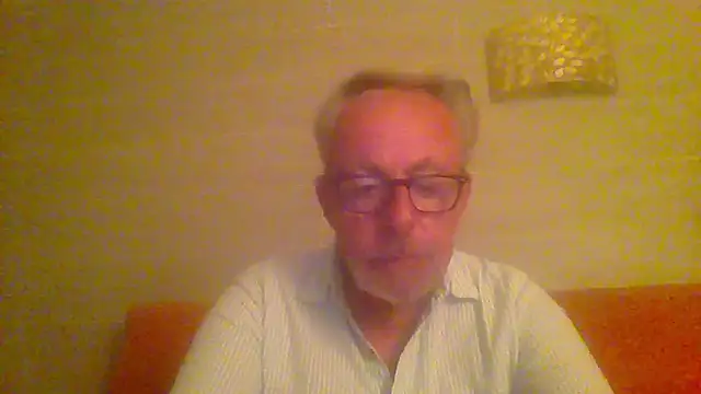 tuggy59 online show from May 13, 2026, 4:52 am