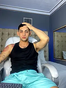 Alex cute77 online show from September 20, 2025, 12:43 pm