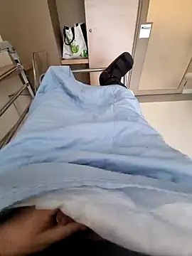 hairydickfr online show from December 9, 2024, 11:47 am