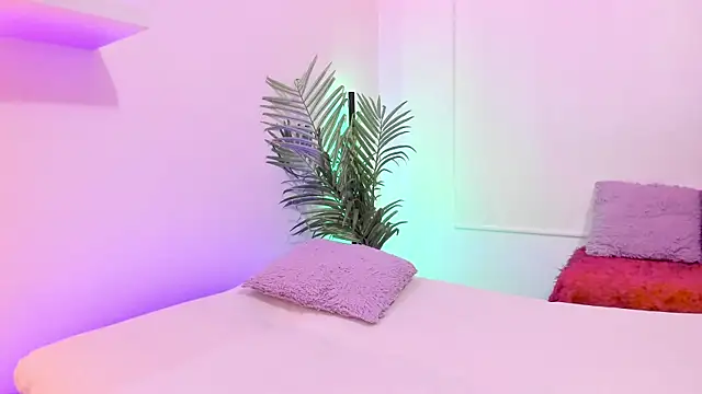 Gloomydoll online show from November 7, 2025, 6:56 pm