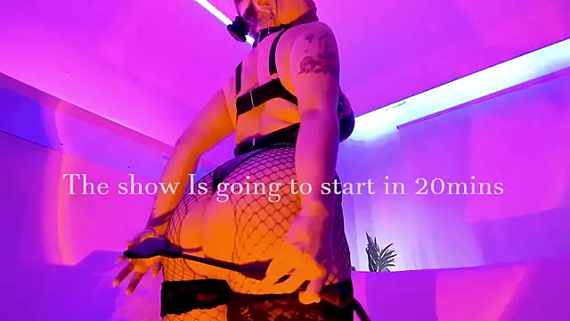 Gloomydoll online show from May 22, 2026, 7:56 pm