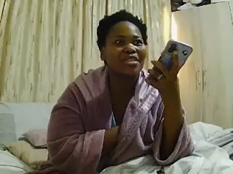 Real1SweetQueen online show from May 21, 2026, 5:49 am