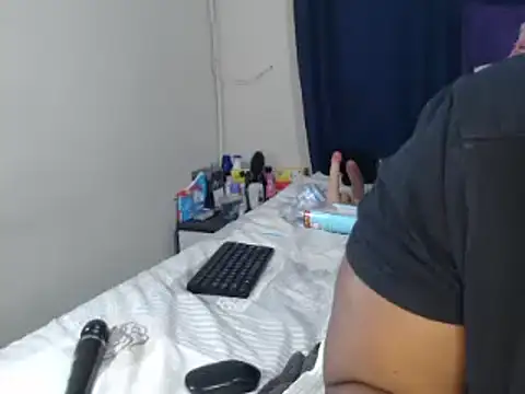 Real1SweetQueen online show from December 13, 2025, 8:04 pm