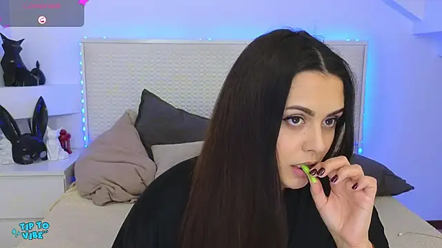 Snapshot of Eva_Rogers_ chatting on January 17, 2025, 11:59 am Eva Rogers  online show from January 17, 2025, 11:59 am