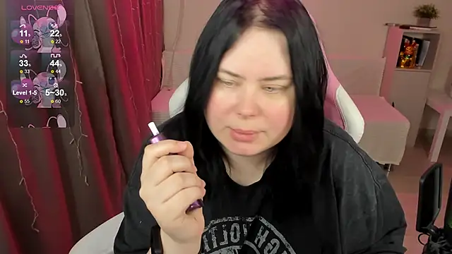 Akemi BBW online show from April 14, 2026, 3:22 am