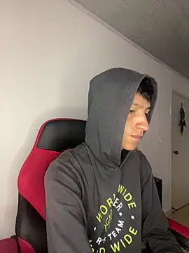 Snapshot of DereckCooperr chatting on February 5, 2026, 4:08 am DereckCooperr online show from February 5, 2026, 4:08 am