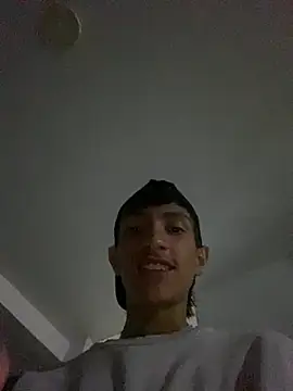 Snapshot of DereckCooperr chatting on February 20, 2026, 12:51 am DereckCooperr online show from February 20, 2026, 12:51 am