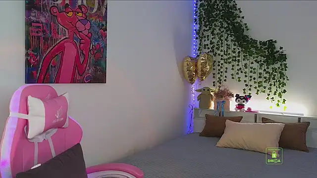 Snapshot of KristenSayles chatting on September 14, 2025, 6:30 pm KristenSayles online show from September 14, 2025, 6:30 pm