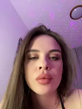 Snapshot of KristenSayles chatting on March 3, 2025, 7:28 pm KristenSayles online show from March 3, 2025, 7:28 pm