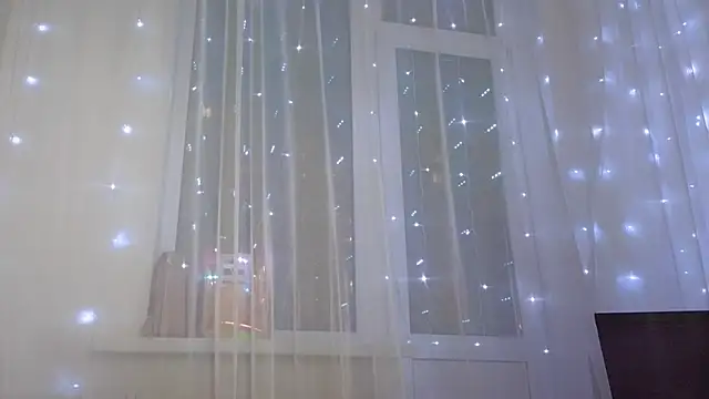 Snapshot of KristenSayles chatting on February 28, 2025, 6:52 pm KristenSayles online show from February 28, 2025, 6:52 pm