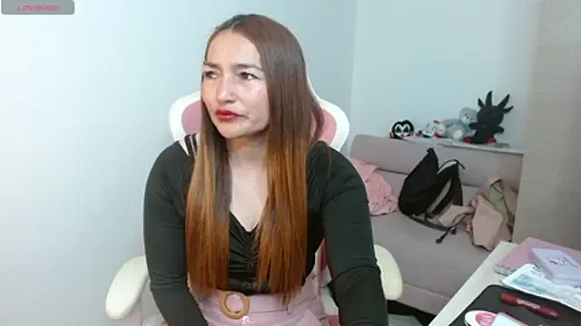 EVA GRAYS online show from February 2, 2026, 5:34 pm