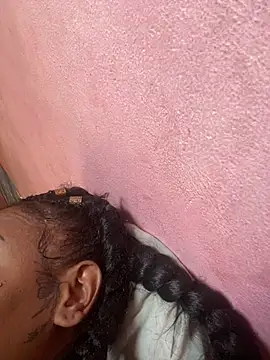 MariaLorenaah online show from February 16, 2026, 5:44 pm