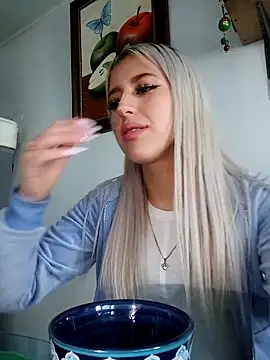 eva-2023 online show from February 26, 2025, 8:04 pm