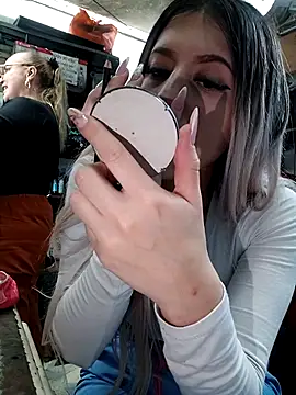 eva-2023 online show from September 9, 2025, 4:27 pm