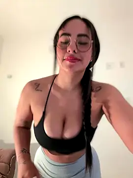 anniesweet02 online show from December 16, 2025, 12:20 pm