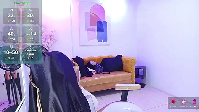 Snapshot of Isa_reel chatting on February 4, 2026, 12:44 pm Isa reel online show from February 4, 2026, 12:44 pm