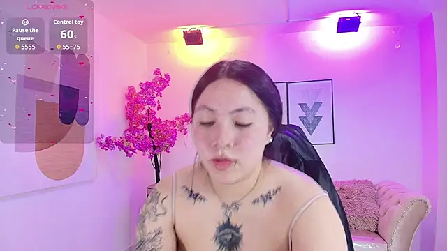 Snapshot of Isa_reel chatting on January 7, 2026, 7:41 pm Isa reel online show from January 7, 2026, 7:41 pm