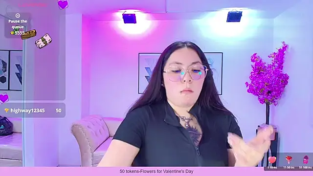 Snapshot of Isa_reel chatting on February 18, 2026, 8:05 pm Isa reel online show from February 18, 2026, 8:05 pm