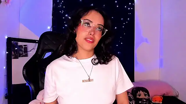 willow poisson online show from March 4, 2025, 8:38 pm