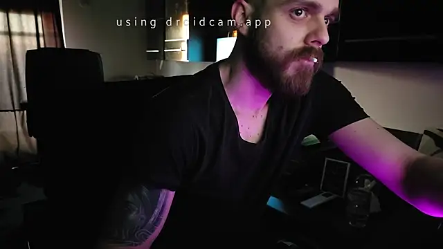 Snapshot of HardAlready chatting on March 6, 2025, 5:24 am HardAlready online show from March 6, 2025, 5:24 am