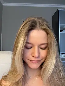 Snapshot of JessIsLove chatting on February 17, 2025, 5:36 am JessIsLove online show from February 17, 2025, 5:36 am