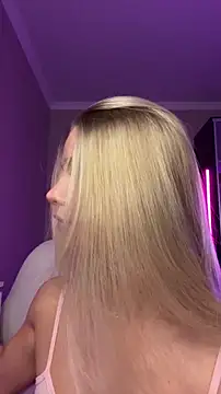 Snapshot of JessIsLove chatting on January 11, 2026, 5:03 am JessIsLove online show from January 11, 2026, 5:03 am