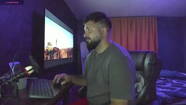 Eduu2322 online show from September 20, 2025, 8:47 pm