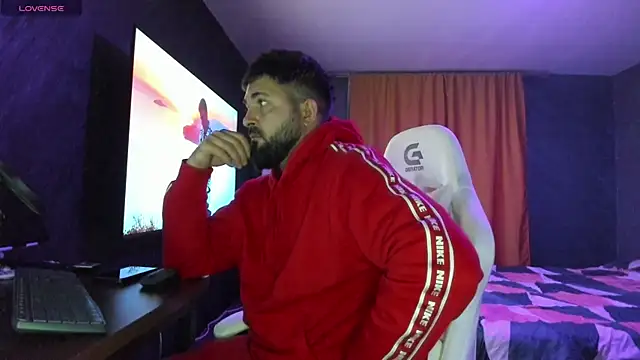 Eduu2322 online show from September 30, 2025, 9:32 pm