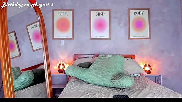 AliceBanks online show from July 28, 2026, 2:13 pm