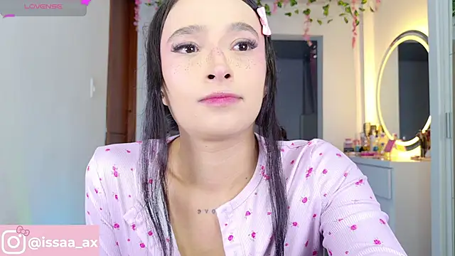 Snapshot of issagarcia chatting on January 16, 2026, 10:14 pm issagarcia online show from January 16, 2026, 10:14 pm