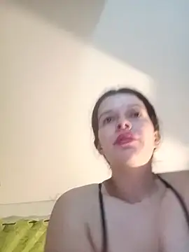 CurvySara1 online show from September 18, 2025, 9:51 pm