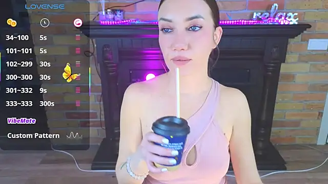 Snapshot of AlexaStoun chatting on March 13, 2026, 2:44 pm AlexaStoun online show from March 13, 2026, 2:44 pm