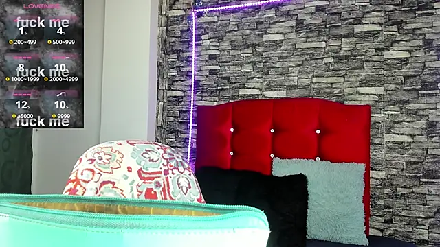 Ashleymonroe14 online show from December 4, 2025, 4:33 am