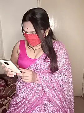 Snapshot of Love-priya chatting on January 4, 2025, 4:32 pm Love-priya online show from January 4, 2025, 4:32 pm