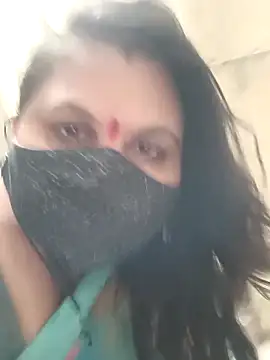 Snapshot of Love-priya chatting on April 8, 2026, 7:15 pm Love-priya online show from April 8, 2026, 7:15 pm