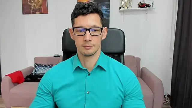 Snapshot of BrutusK08 chatting on February 13, 2025, 10:34 am BrutusK08 online show from February 13, 2025, 10:34 am