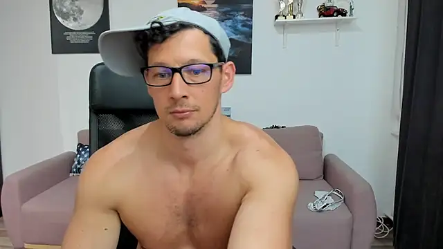 Snapshot of BrutusK08 chatting on March 15, 2025, 10:13 am BrutusK08 online show from March 15, 2025, 10:13 am
