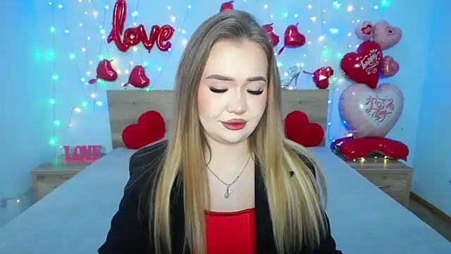 Snapshot of StacyYellig chatting on February 14, 2025, 9:10 pm StacyYellig online show from February 14, 2025, 9:10 pm