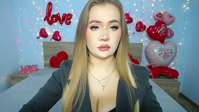 Snapshot of StacyYellig chatting on February 17, 2025, 9:03 am StacyYellig online show from February 17, 2025, 9:03 am