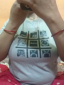 CUTE SOPHIA- online show from May 28, 2026, 1:13 am