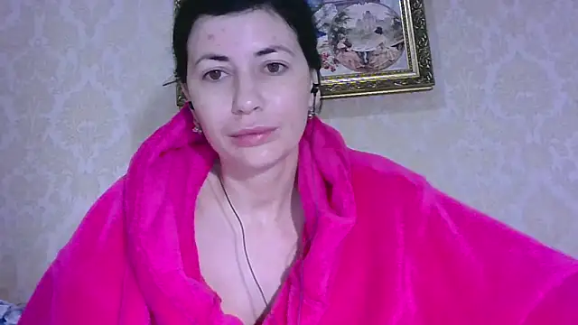 Snapshot of StunnigArt chatting on February 18, 2026, 2:20 am StunnigArt online show from February 18, 2026, 2:20 am