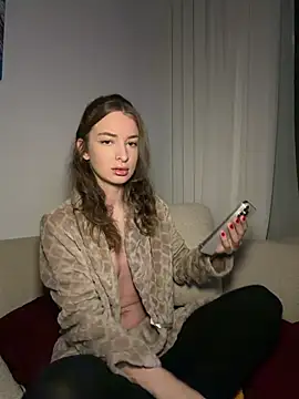 Snapshot of EvieEvans chatting on April 30, 2026, 7:54 pm EvieEvans online show from April 30, 2026, 7:54 pm