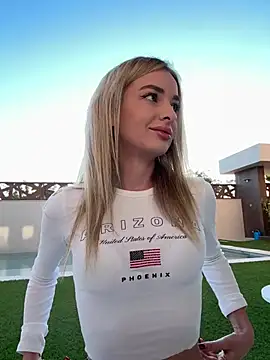 EvieEvans online show from January 14, 2025, 4:18 pm