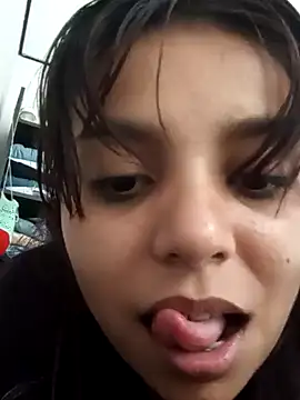 Snapshot of stefanie010 chatting on January 3, 2025, 8:43 pm stefanie010 online show from January 3, 2025, 8:43 pm