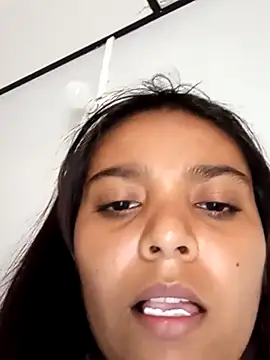 Snapshot of stefanie010 chatting on February 16, 2025, 9:49 pm stefanie010 online show from February 16, 2025, 9:49 pm