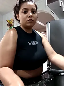 Snapshot of stefanie010 chatting on October 4, 2025, 7:48 pm stefanie010 online show from October 4, 2025, 7:48 pm